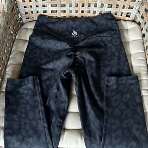 Ryderwear animal scrunch leggings